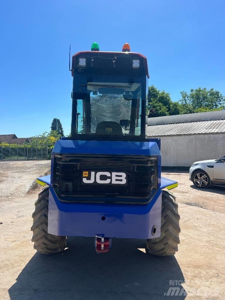 JCB 6 FT Dumpere