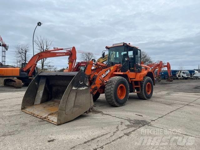 Doosan DL 200 Læssemaskiner på hjul