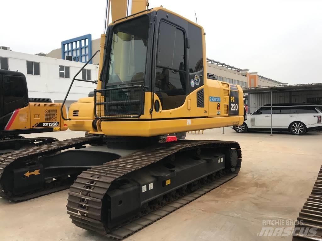 Komatsu PC 220-8 Gravemaskiner på larvebånd