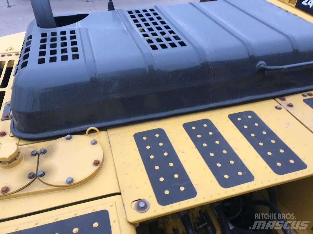 Komatsu PC 220-8 Gravemaskiner på larvebånd
