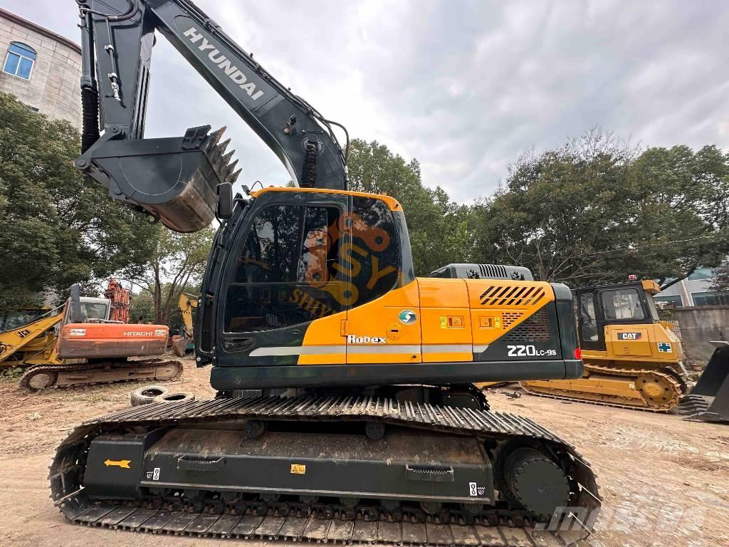 Hyundai Robex 220-9S Gravemaskiner på larvebånd