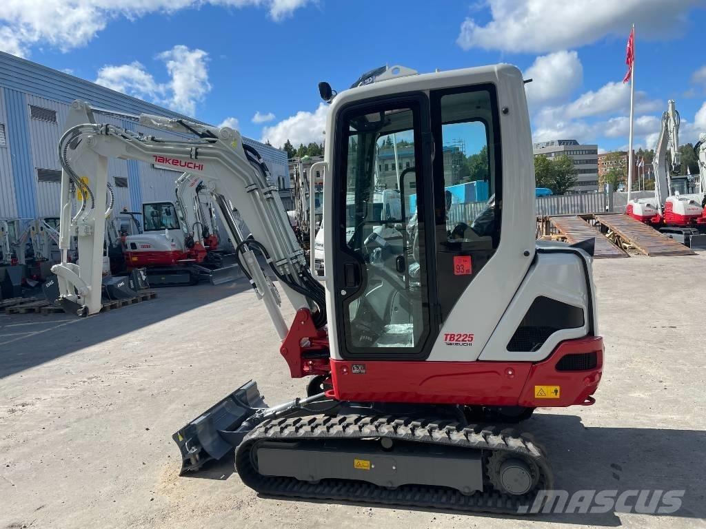 Takeuchi TB 225 Minigravemaskiner