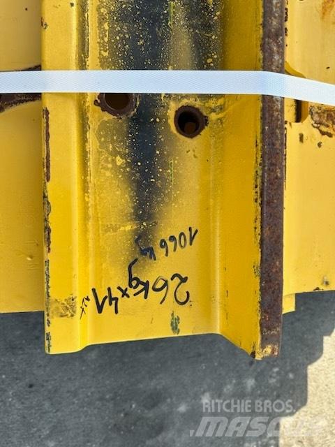 Komatsu d 85 plate Bånd, kæder og understel