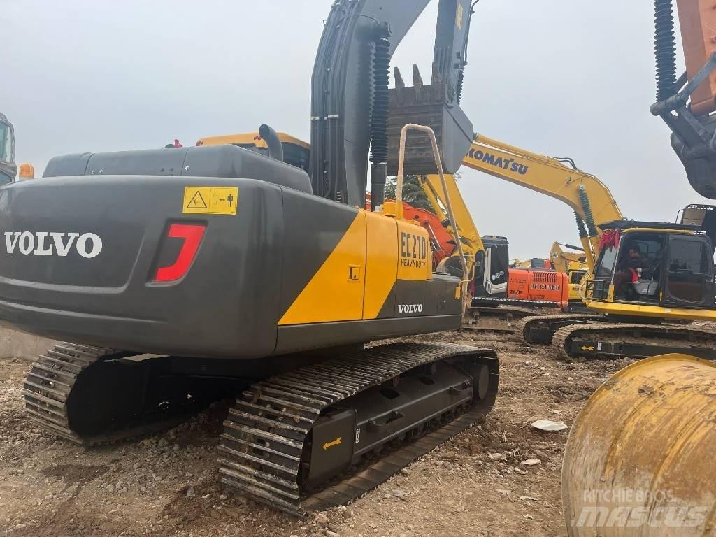 Volvo EC 210 LC Gravemaskiner på larvebånd