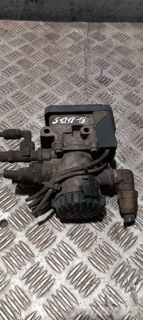 Scania R 440   1879275 Bremser