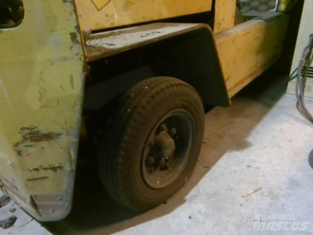 Toyota 2TG10 Bugsertruck