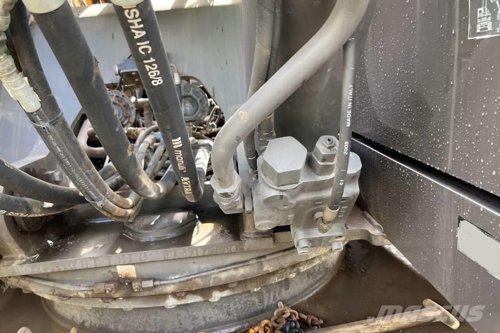 Volvo EC 240 C L Gravemaskiner på larvebånd