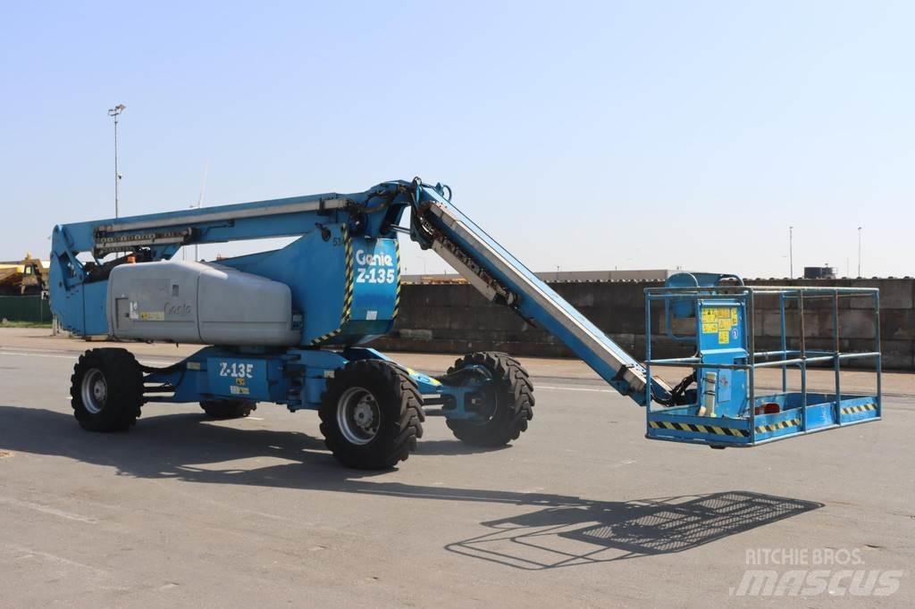 Genie Z135 Bomlifte med knækarm