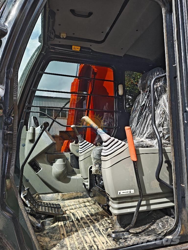 Hitachi ZX 130 Gravemaskiner på larvebånd