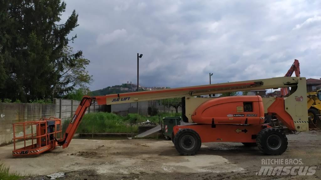 JLG 800 AJ Bomlifte med knækarm