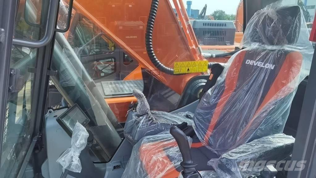 Develon DX 360LCA-7B Gravemaskiner på larvebånd