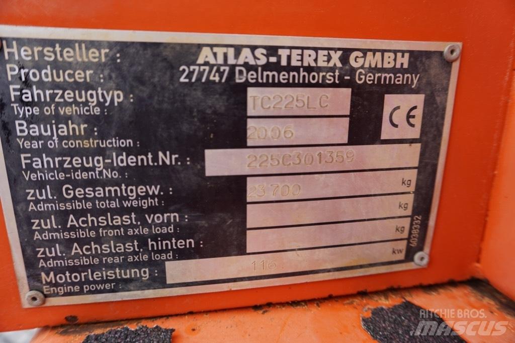 Terex TC225 LC Gravemaskiner på larvebånd