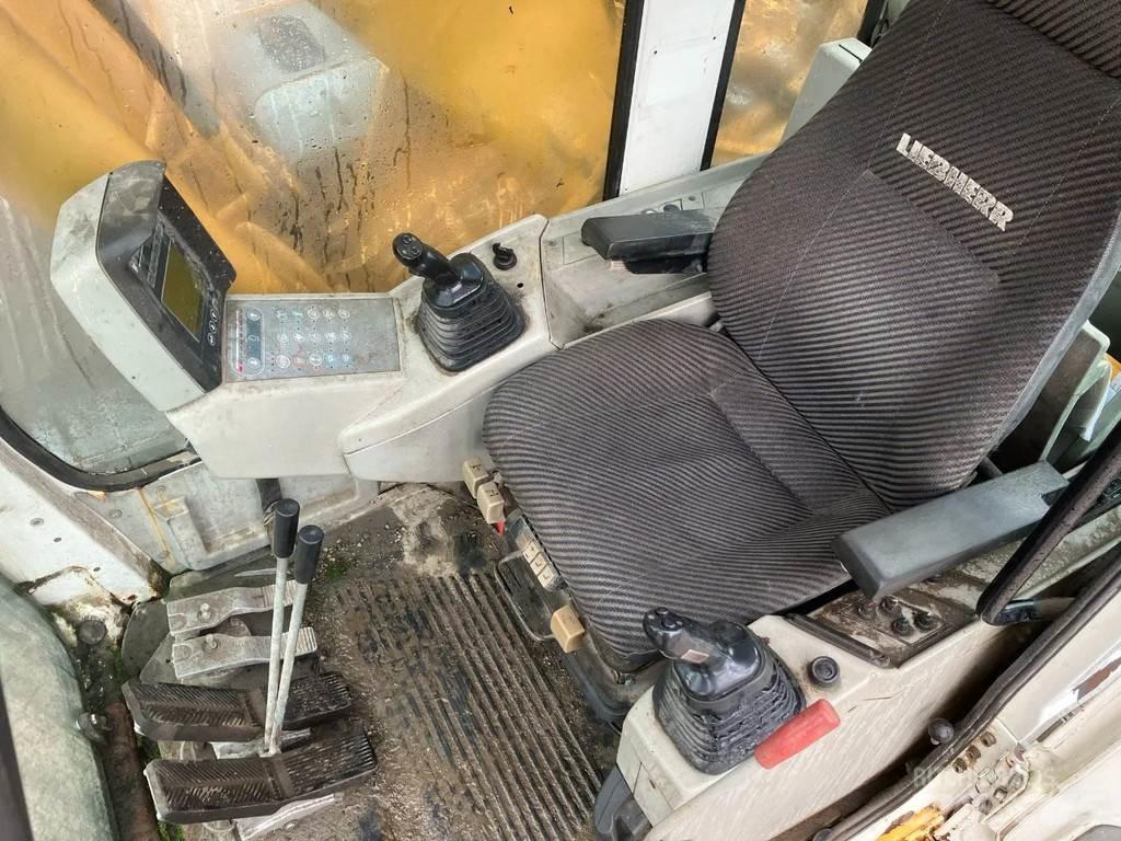 Liebherr 924 Gravemaskiner på larvebånd