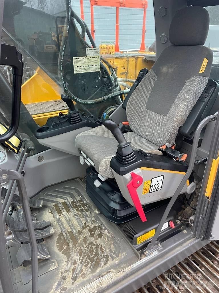 Volvo EC220E Gravemaskiner på larvebånd