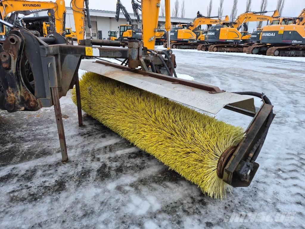 Salo 300 Avoharja Børster