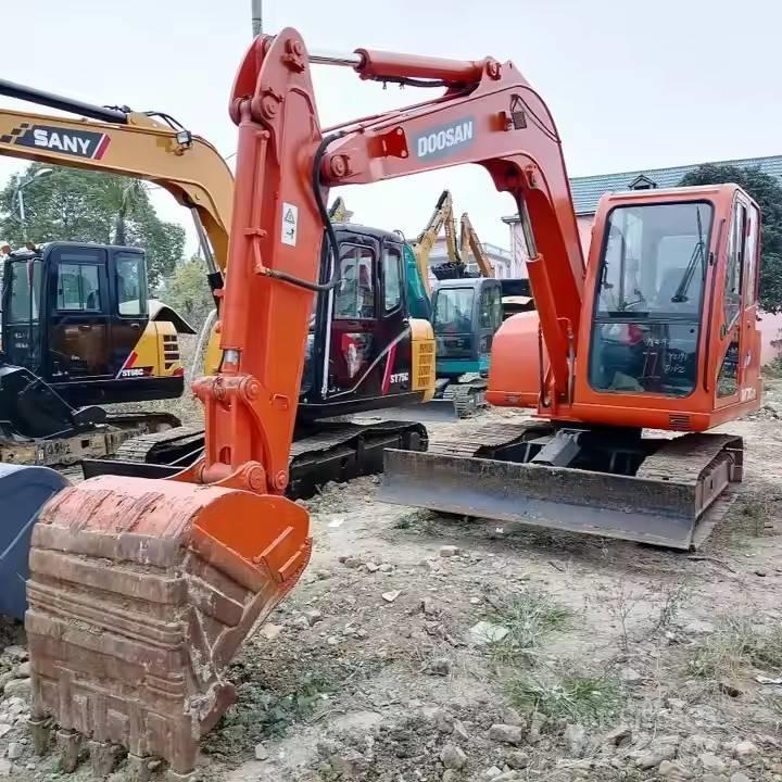 Doosan DH70-7 Gravemaskiner på larvebånd