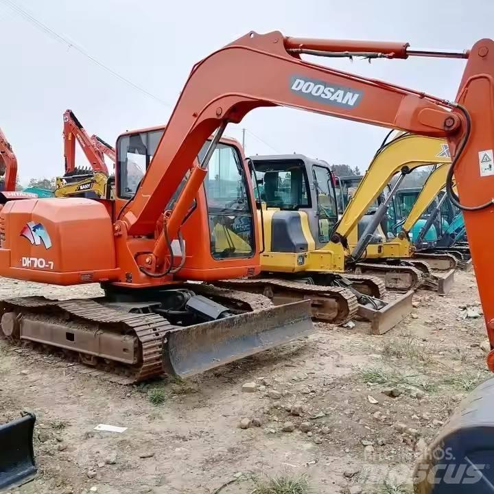 Doosan DH70-7 Gravemaskiner på larvebånd