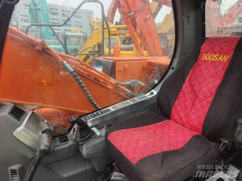 Doosan DX 140 Gravemaskiner på larvebånd