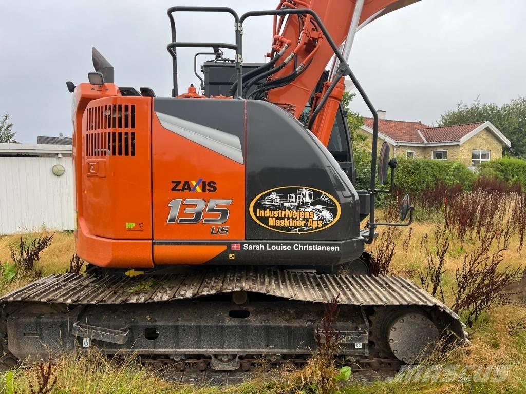 Hitachi ZX 135 US-7 Gravemaskiner på larvebånd