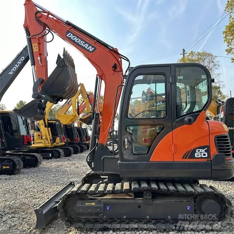 Doosan DX 60 Gravemaskiner på larvebånd