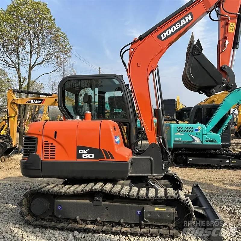 Doosan DX 60 Gravemaskiner på larvebånd