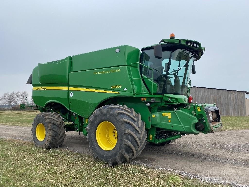 John Deere S 690 i Mejetærskere