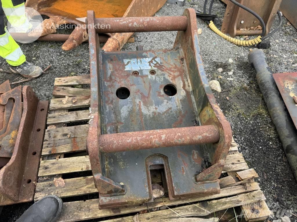  Adapterfäste S70 - B30 Hurtigkoblere