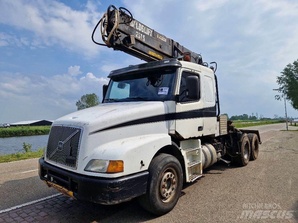 Volvo NH12.460 Trækkere