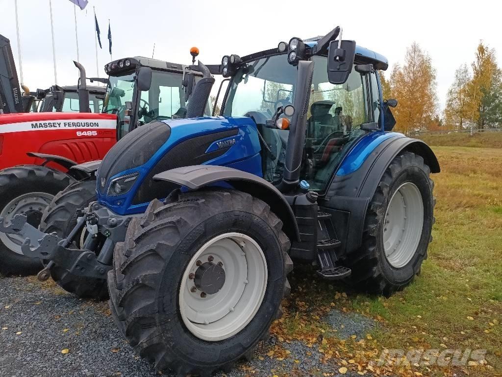 Valtra N174 E versu Traktorer