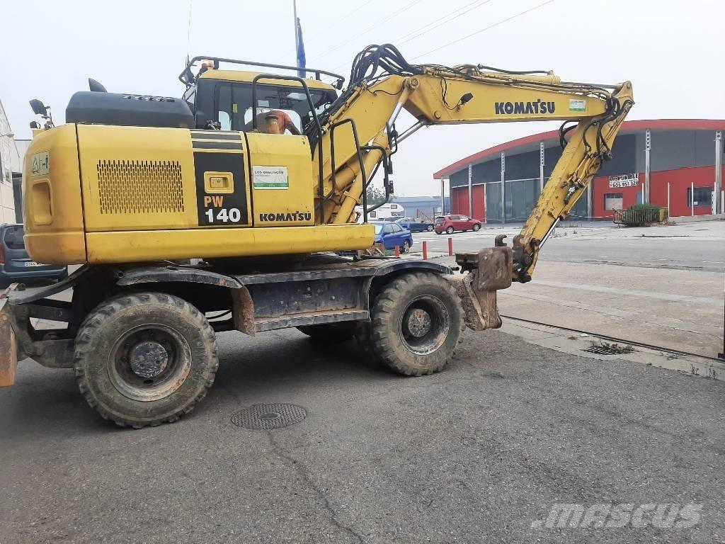 Komatsu PW 140-7 Gravemaskiner på hjul