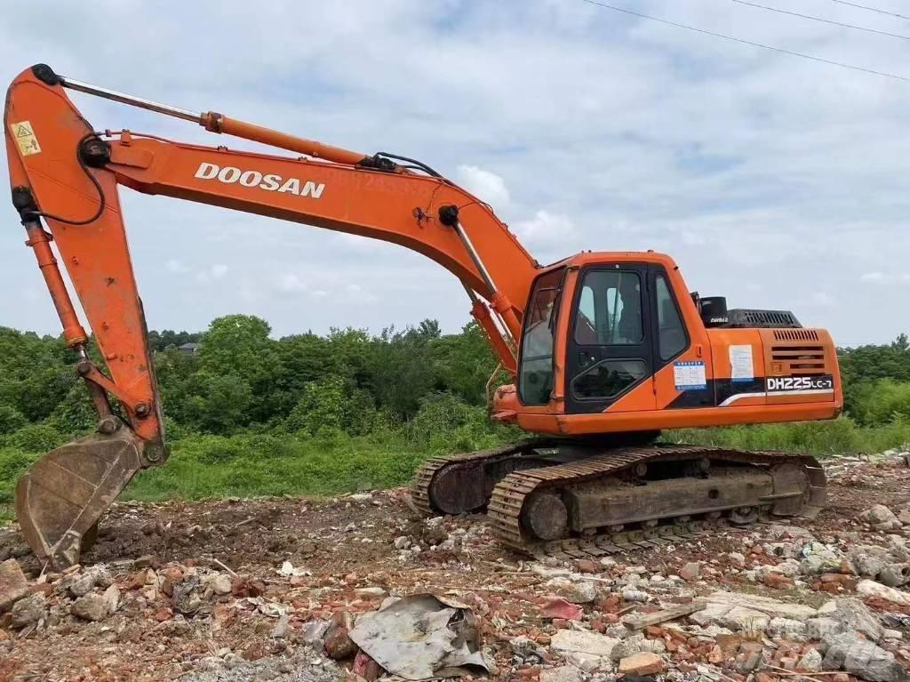 Doosan DH 225 LC-7 Gravemaskiner på larvebånd