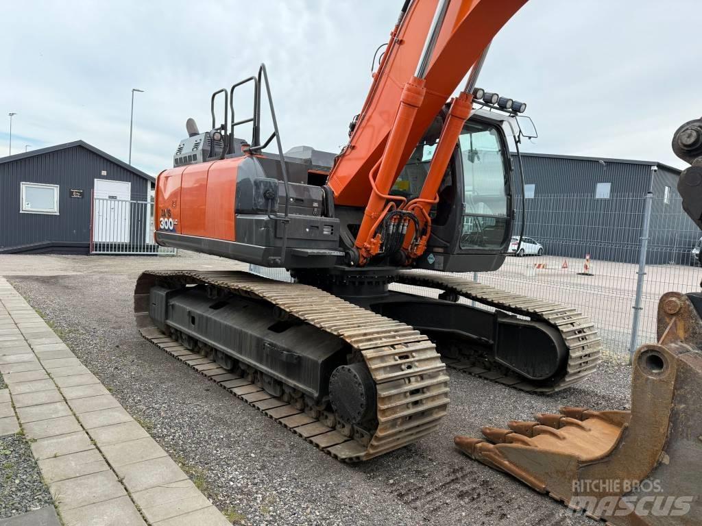 Hitachi ZX 300 LC-6 Gravemaskiner på larvebånd