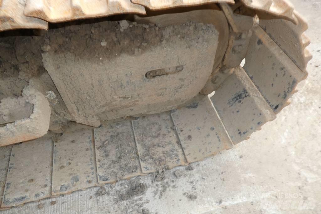 Hitachi ZX 135 US-6 Gravemaskiner på larvebånd