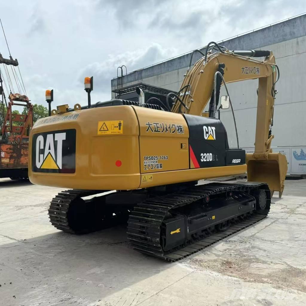 CAT 320 D2 Gravemaskiner på larvebånd