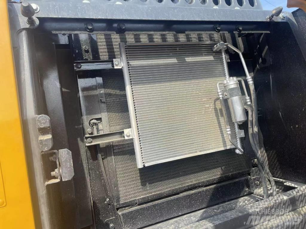 Volvo EC 210 Gravemaskiner på larvebånd