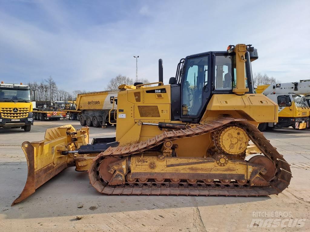 CAT D6N LGP Bulldozer på larvebånd