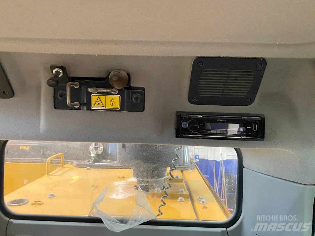 CAT 323F LN Gravemaskiner på larvebånd