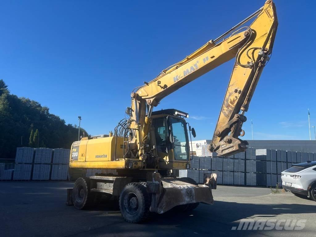 Komatsu PW 200-7 Gravemaskiner på hjul