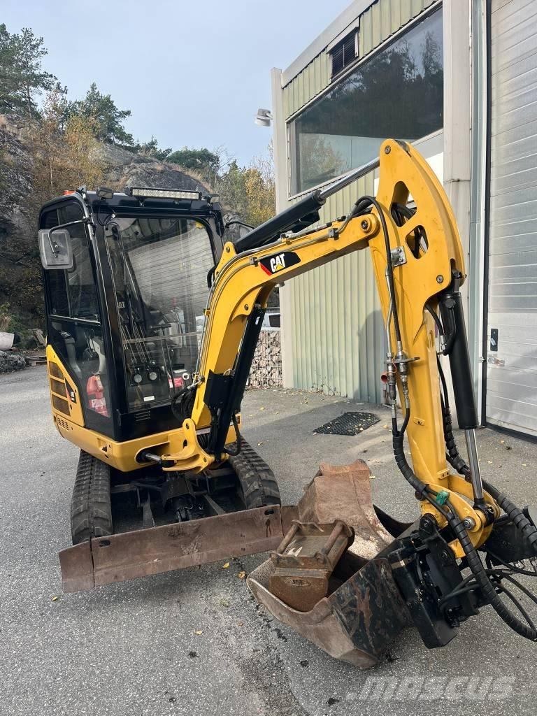 CAT 301.7 D Rototilt Minigravemaskiner