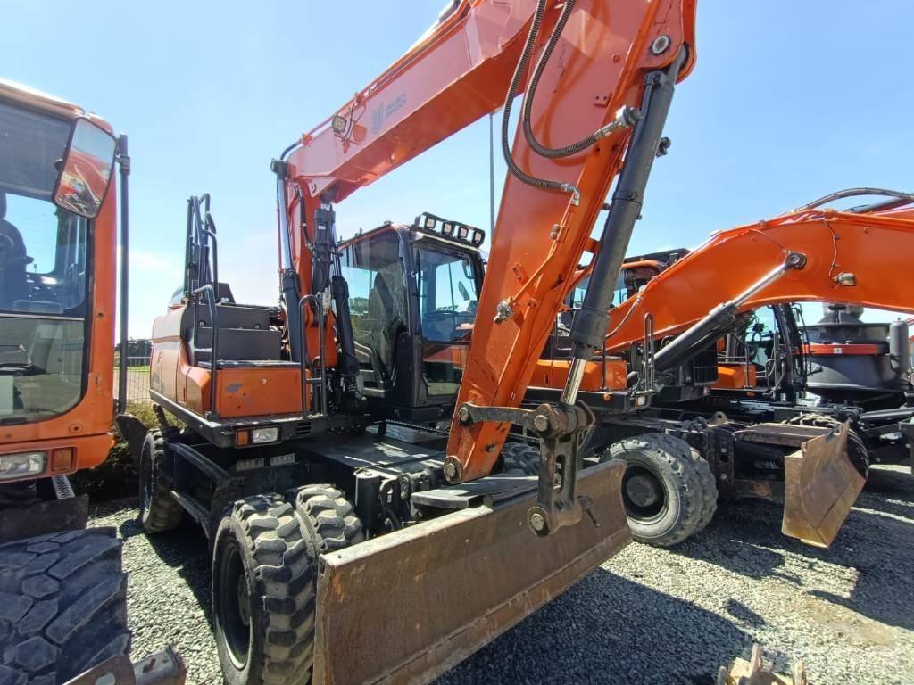 Doosan DX140W-5 Gravemaskiner på hjul