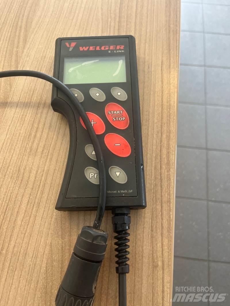 Welger D 6060 Pressere til firkantede baller