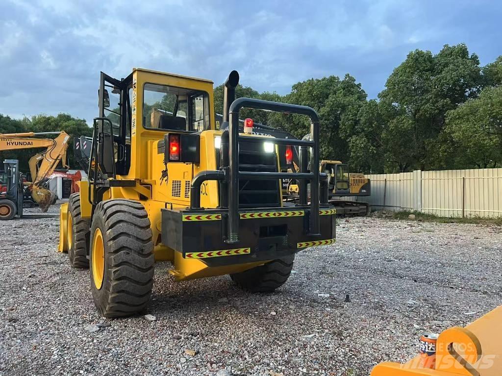 Komatsu WA 320-3 Læssemaskiner på hjul