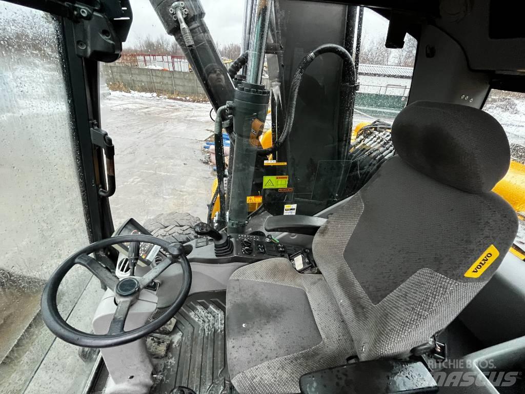 Volvo EW 140 C Gravemaskiner på hjul