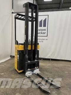 Atlet A/160STJN420 Selvkørende stablere