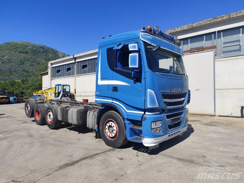 Iveco Stralis 320S50 Autotransportere / Knæklad