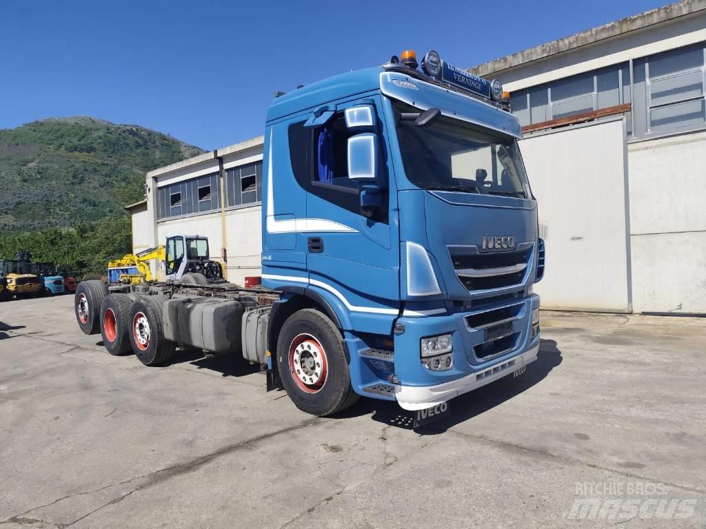Iveco Stralis 320S50 Autotransportere / Knæklad
