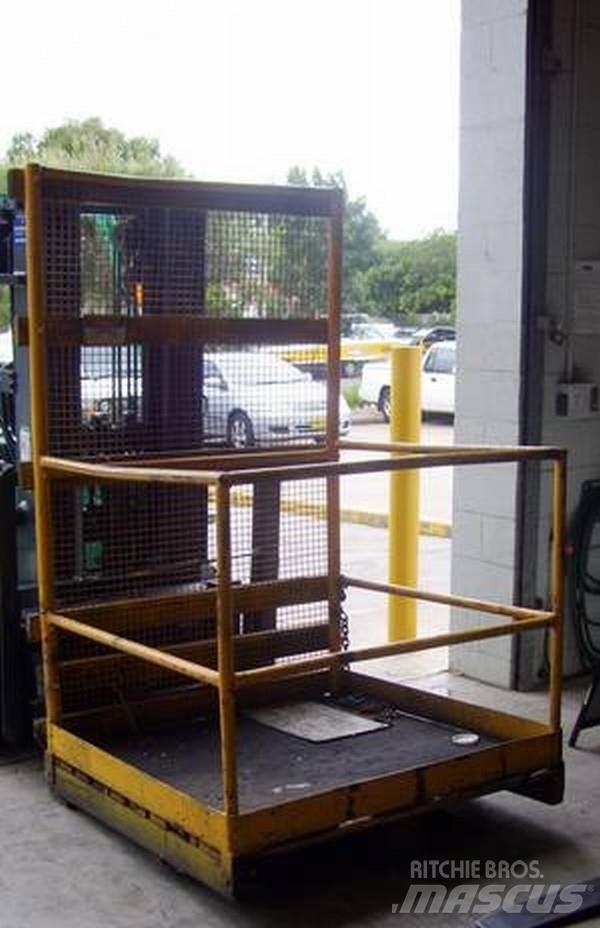  Safety Cages Trucks - Andet