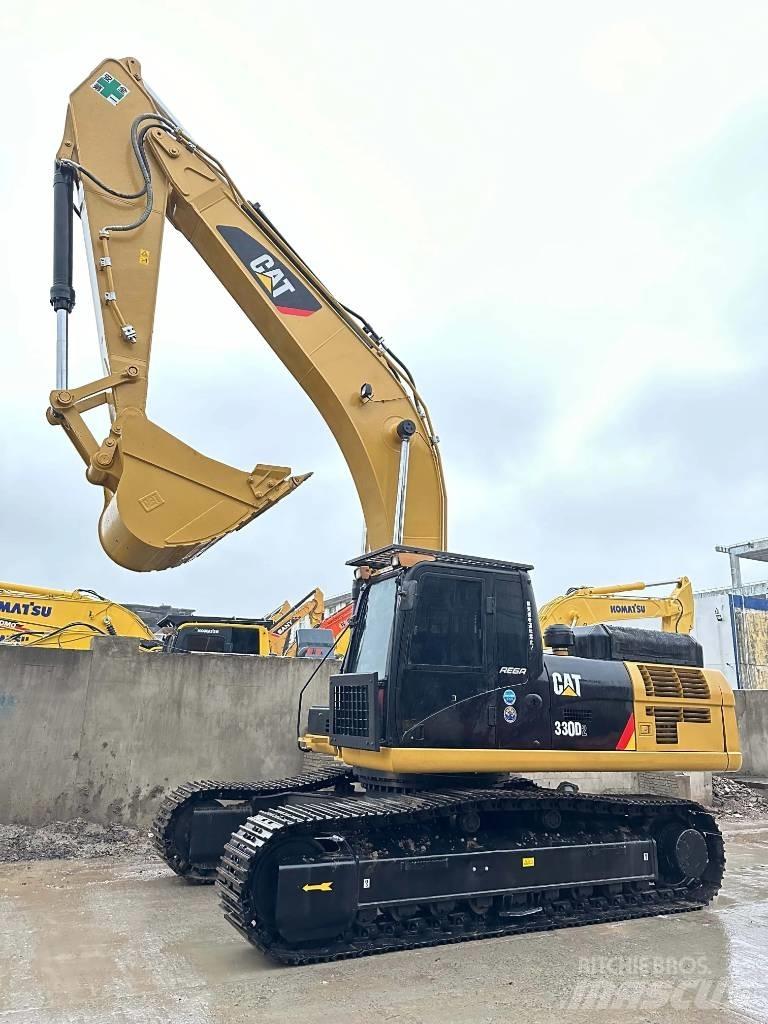 CAT 330 D2 Midi-gravemaskiner 7t - 12t