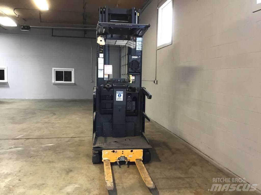 Jungheinrich EKS208 Plukketruck, medium