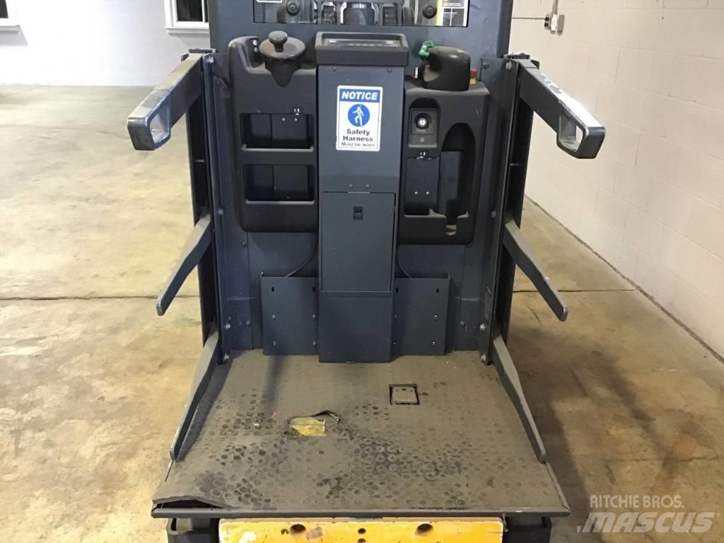 Jungheinrich EKS208 Plukketruck, medium